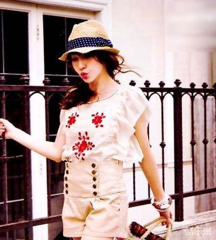 藤井莉娜