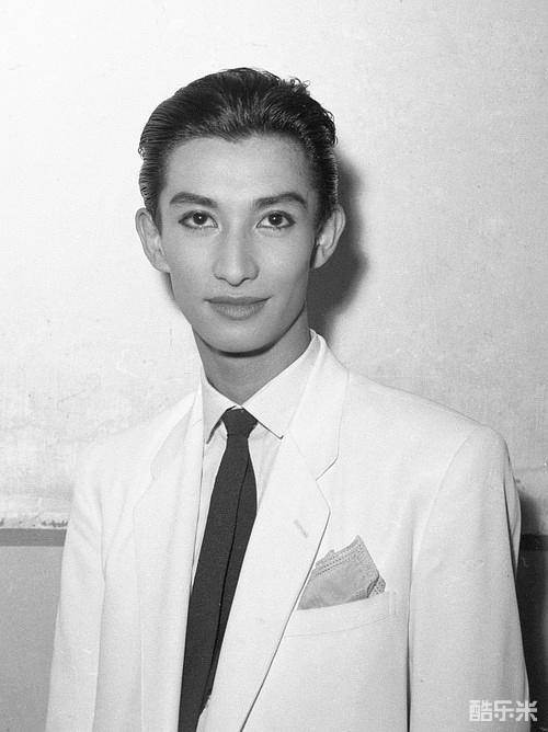 美轮明宏