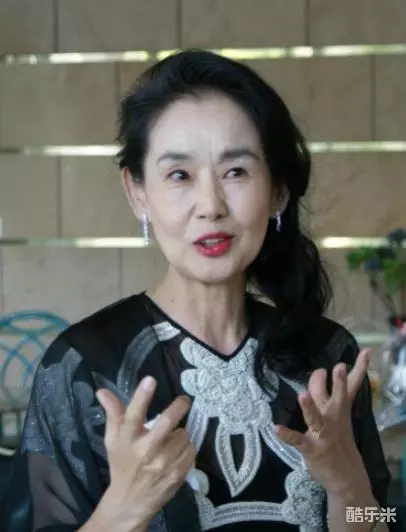 中野良子