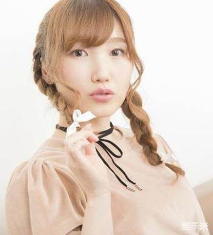 内田彩