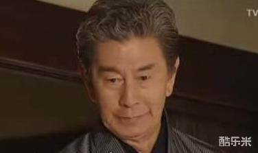 宇津井健
