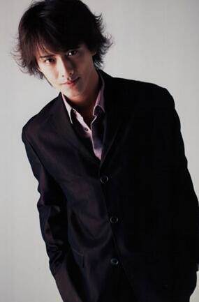 中村俊介