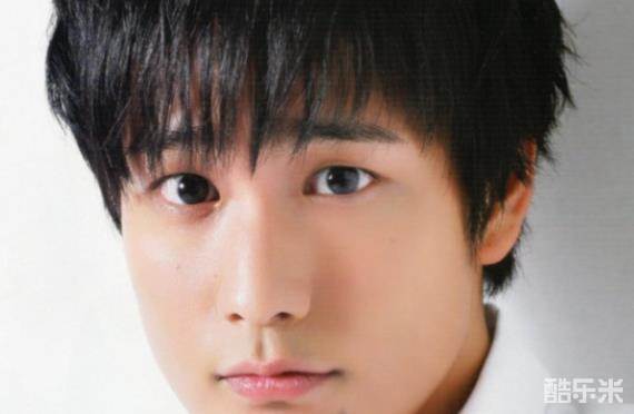 桐山照史