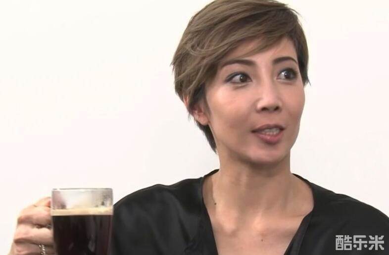 柚希礼音