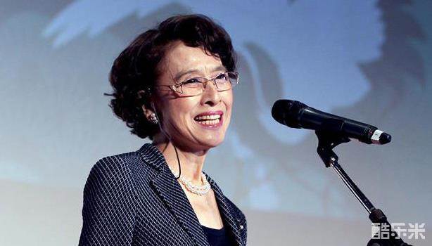 栗原小卷