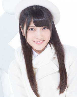 入山杏奈