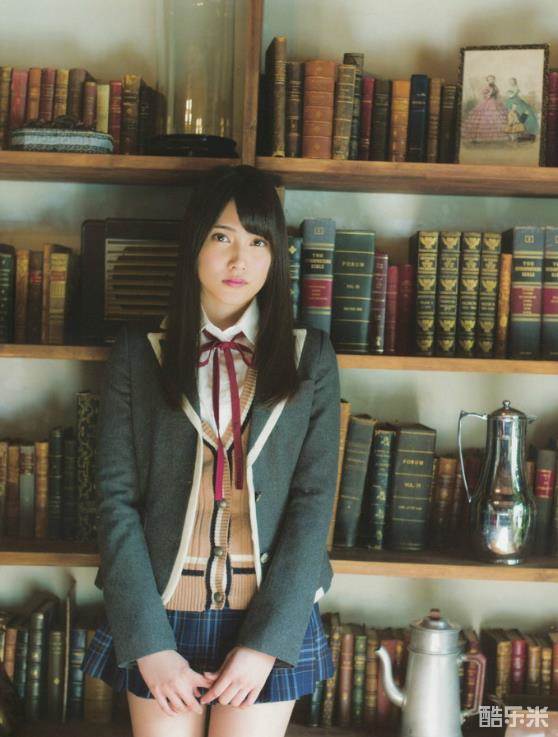 入山杏奈