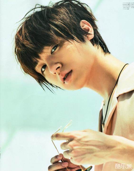 伊野尾慧
