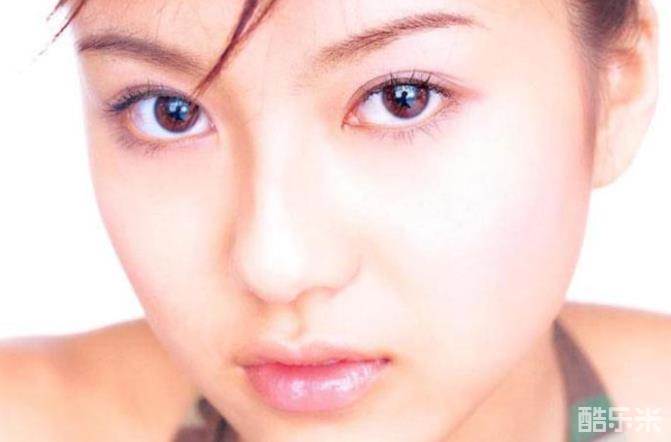 酒井彩名