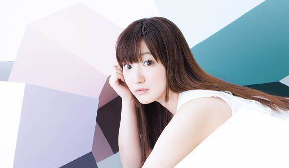 新谷良子