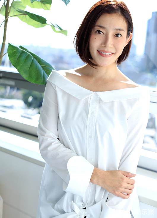 须藤理彩