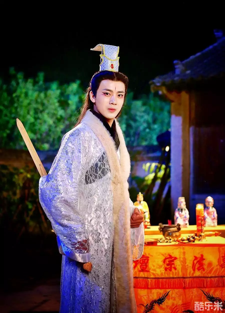 吴逸迦