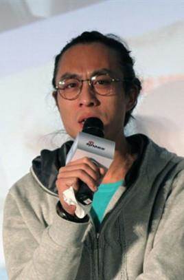 尹志文