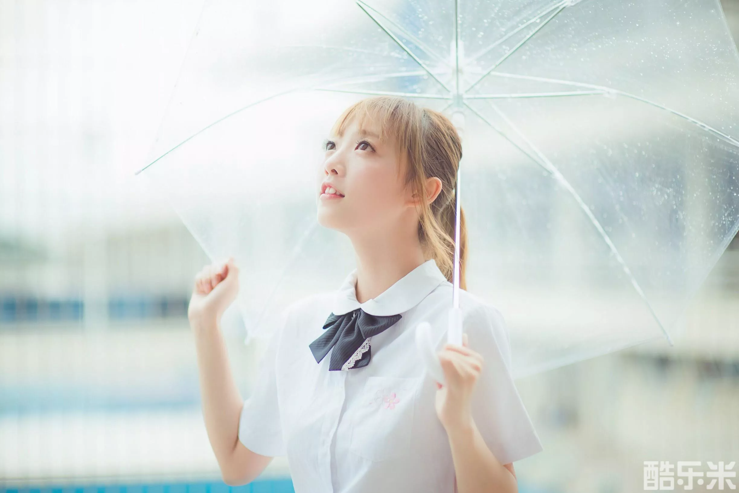 范薇