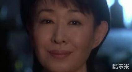 三田佳子