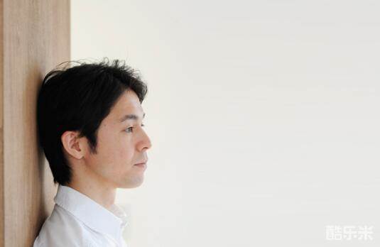 足立智充