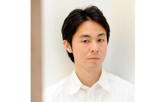 足立智充