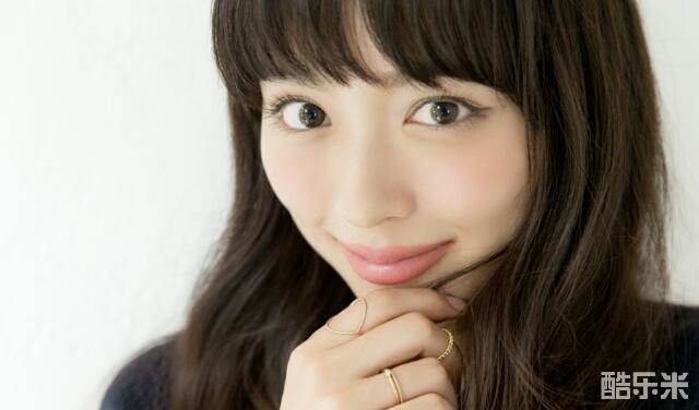 内田理央