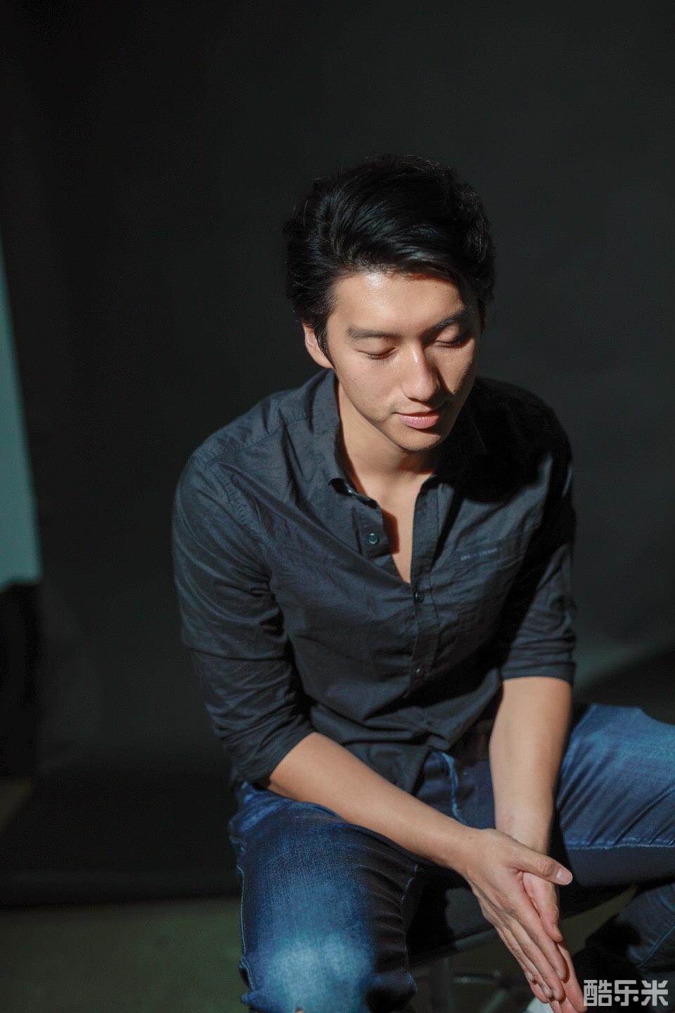 史子逸
