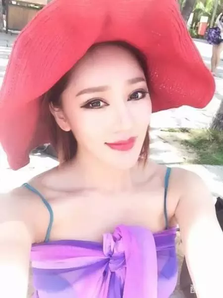 钟紫心