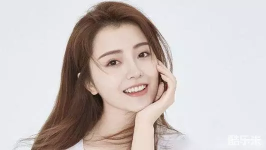 李希萌