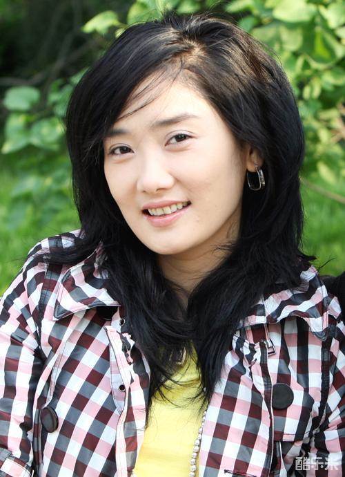 杨魏玲花