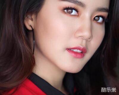 梅拉达·素斯丽
