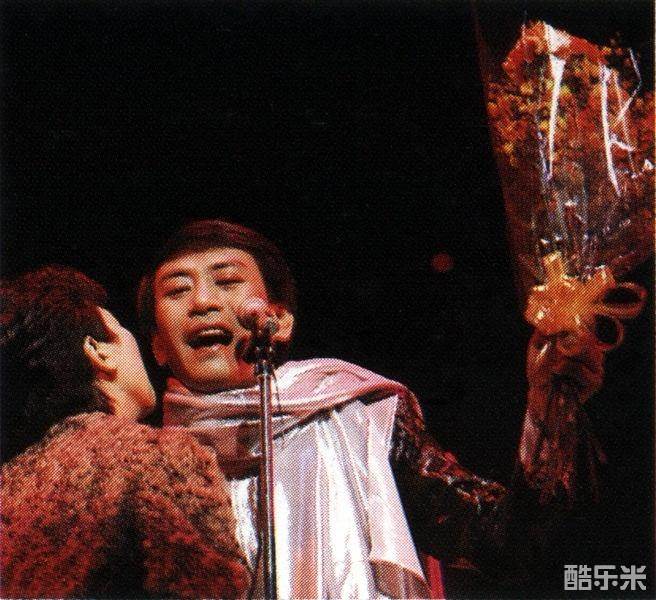 罗文