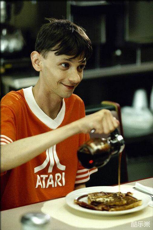 DJ·考尔斯