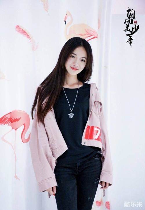 方楚彤