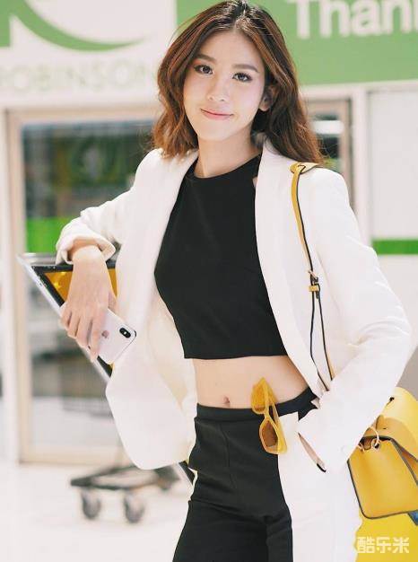 阿妮莎·努格拉哈