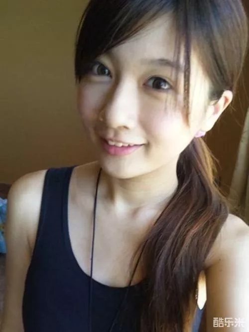 黄郁婷