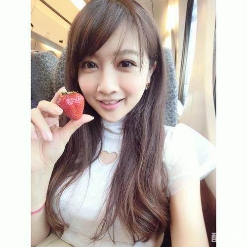 黄郁婷