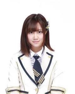 冯薪朵