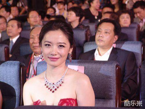 杨静儿