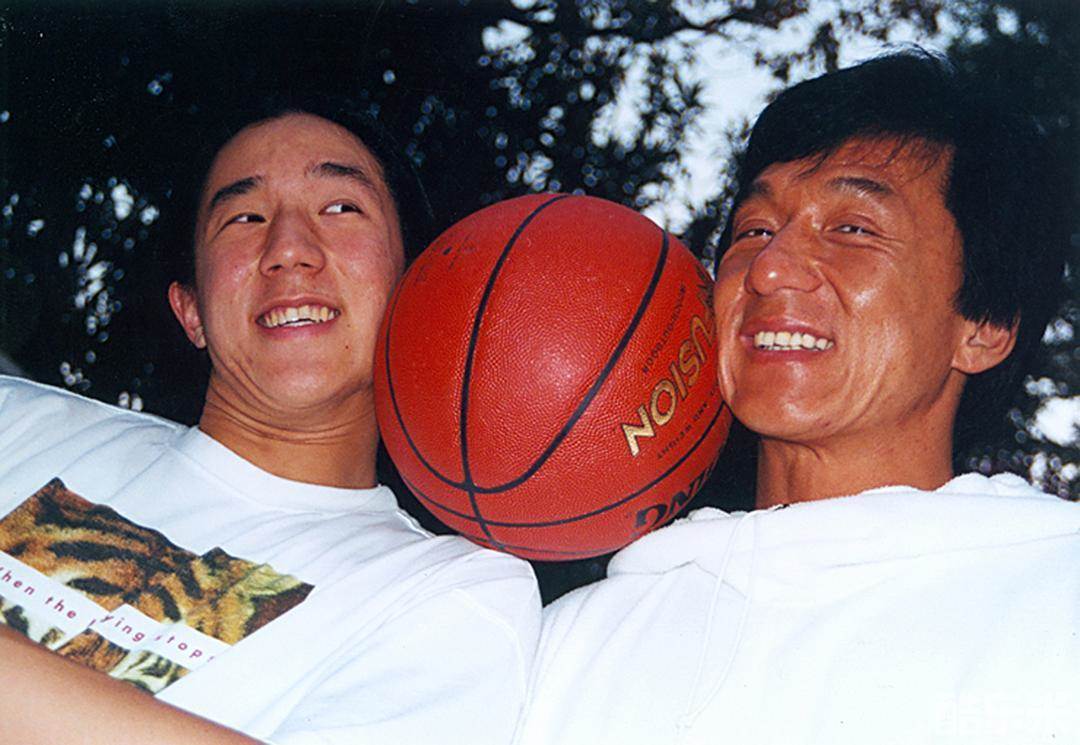 房祖名