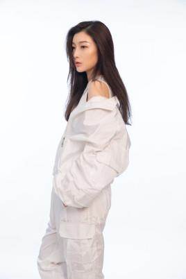杨小曼