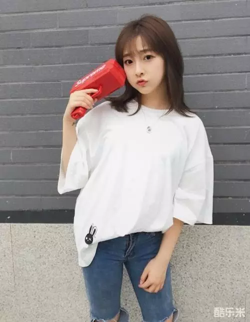何曼婷