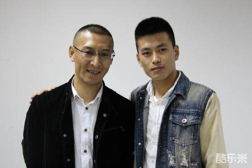 阚立文