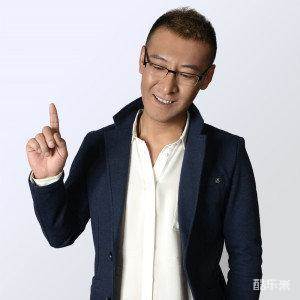 阚立文