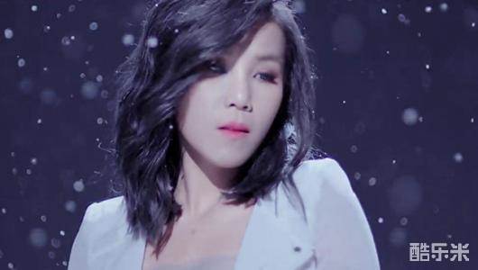 李佳薇