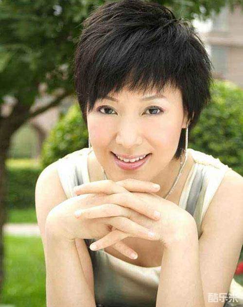 周艳泓