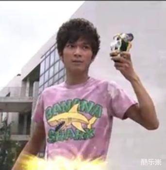 张亚男