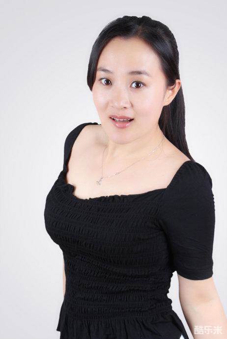 李佳蔚