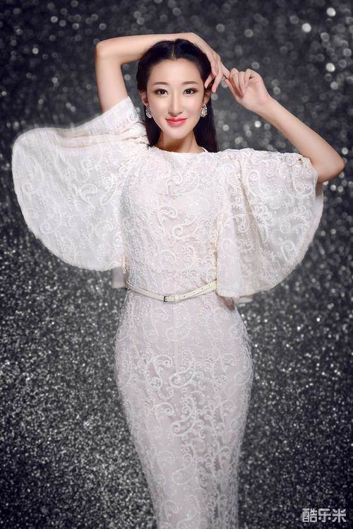 李依馨