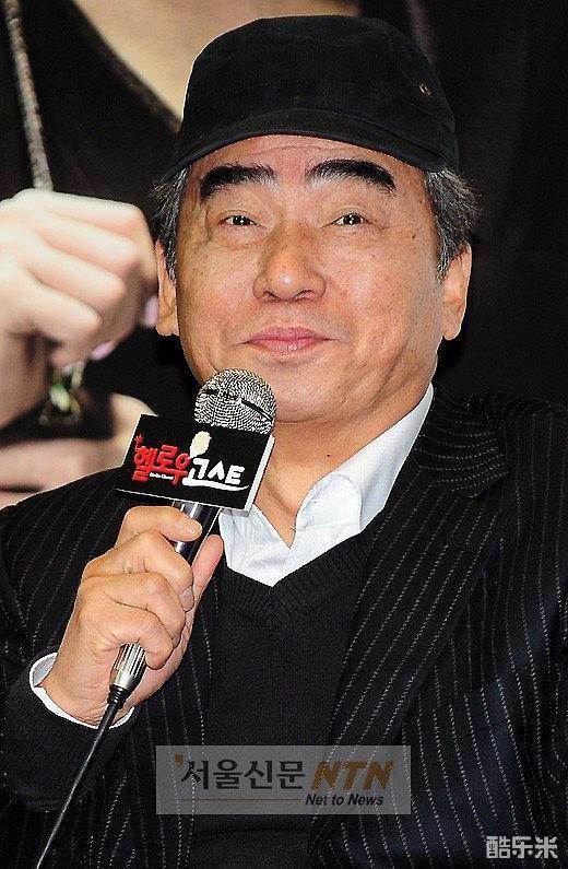 李文秀