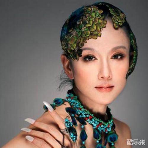 杨丽萍