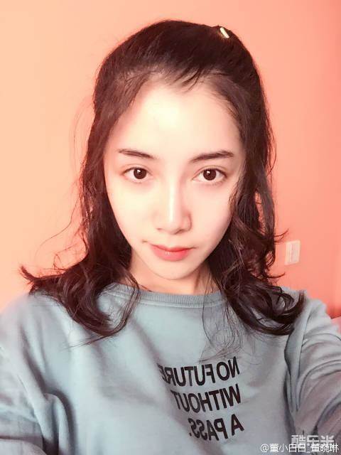董小白