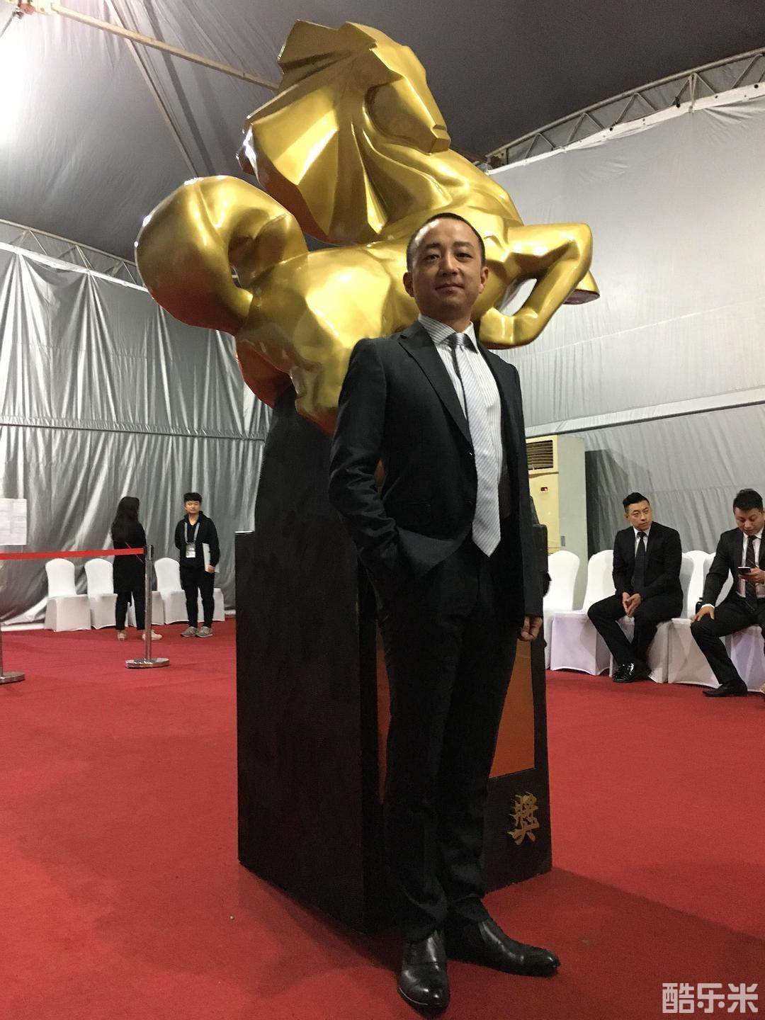 徐忱