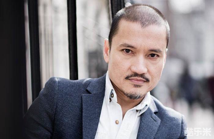 乔恩·琼·布里恩斯